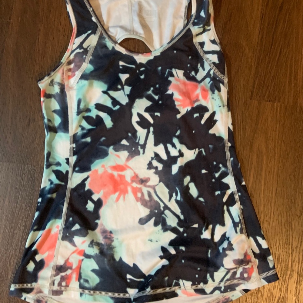 Workout top for your fitness goals!